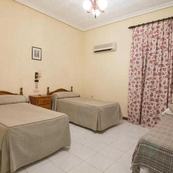 Hostal Santa Ana, hotel en Madridejos