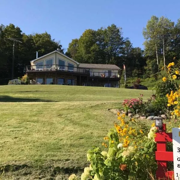 Our Valley View Bed & Breakfast, hotel v destinaci Hampton