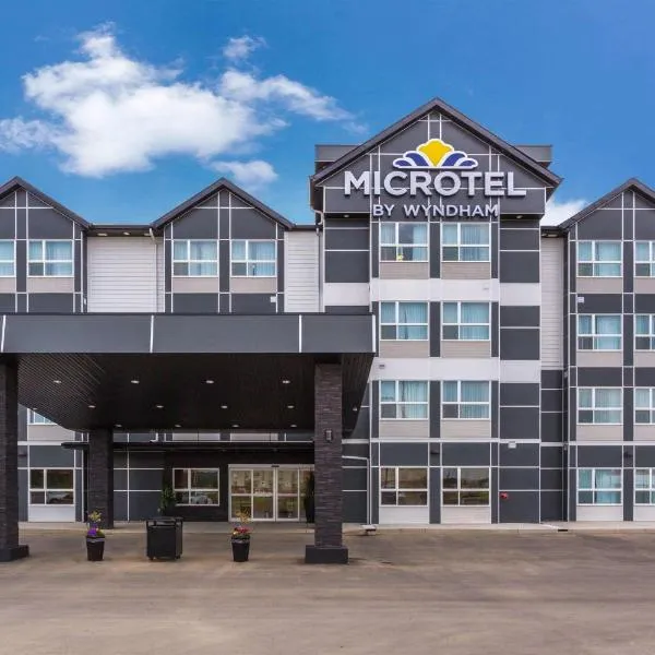 Microtel Inn & Suites by Wyndham Whitecourt – hotel w mieście Whitecourt