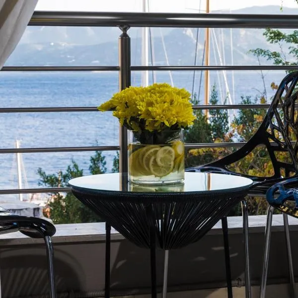 Holy Paraskevi Apartment, hotel in Agios Nikolaos