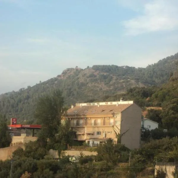 Hotel San Julian, hotel v destinaci Burunchel