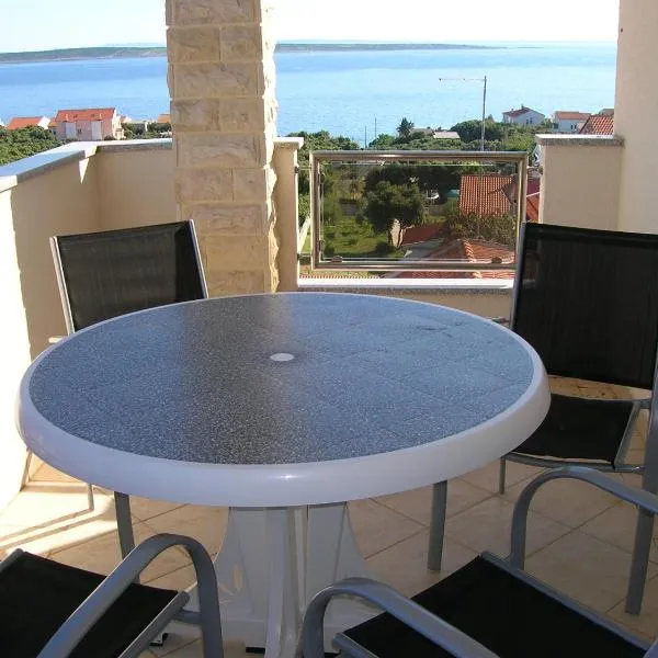 Apartments Sanmar, hotell i Mandre