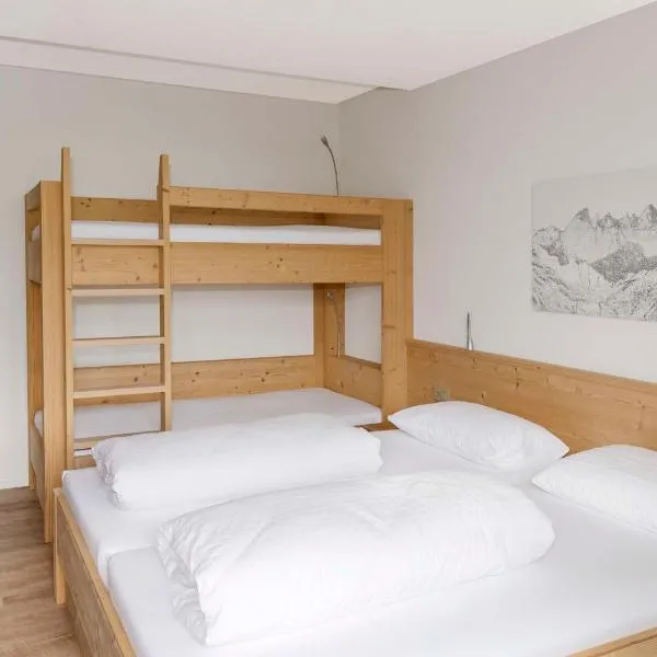 Berghotel Bischofalp, hotel v destinaci Elm
