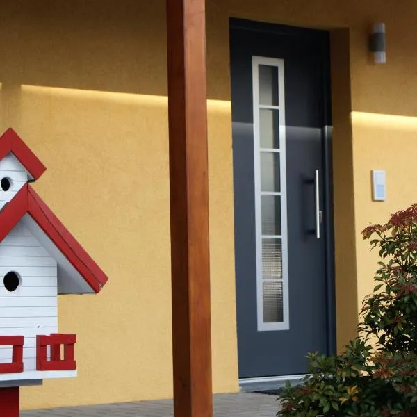 Caro's Ferienwohnung – hotel w mieście Haard