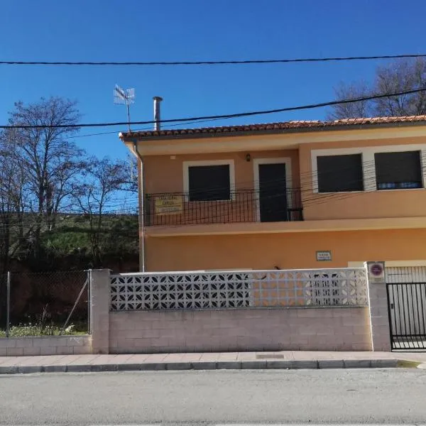 Apartamentos Rurales Carlos، فندق في Villanueva de Viver