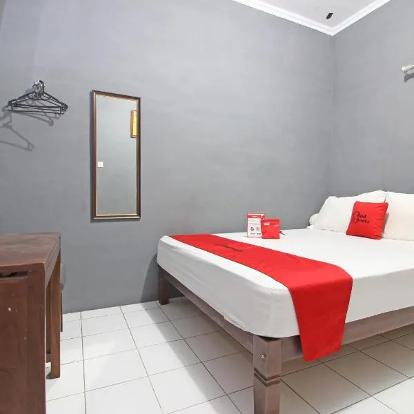 RedDoorz near Terminal Condong Catur, hotel v destinaci Yogyakarta