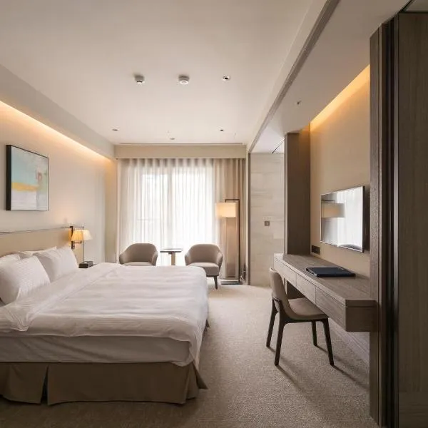 HUAN Serviced Residence, hotel in Taichung