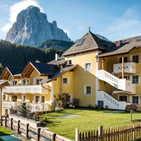 Alpenhotel Plaza, hotell i Santa Cristina Val Gardena