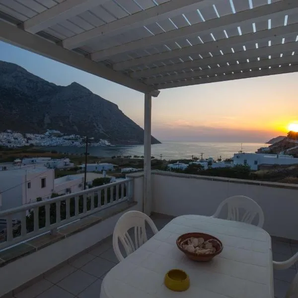 Litsa Rooms, готель у місті Камарай