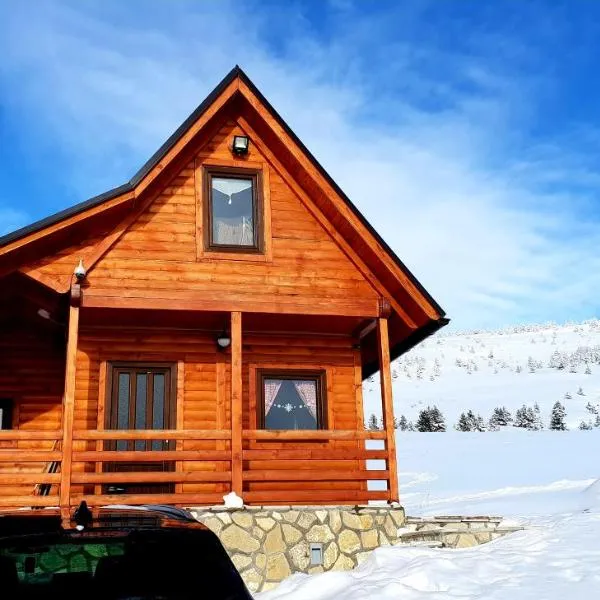 Lodge Ljubiska Previja, hotel in Dobroselica