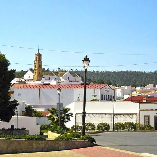 Ferienhaus für 5 bis 6 Personen, hotel in Villanueva de los Castillejos