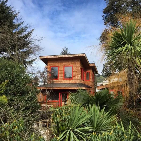Almabosque Cabañas, hotel in Puerto Varas