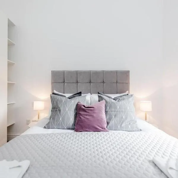 Central White Piccadilly Apartment, hotel u Londonu