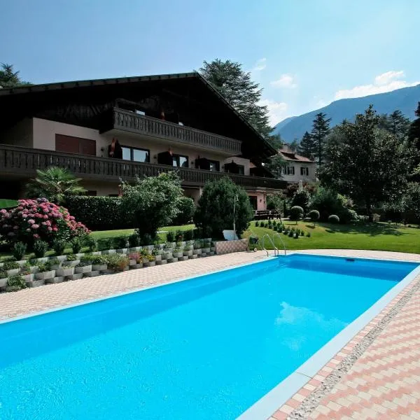 Hotel Schönbrunn, hotel v destinácii Merano