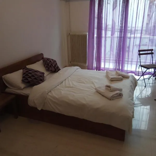 Central Mark-Δωμάτια Διαμερίσματος, hotel v destinaci Volos