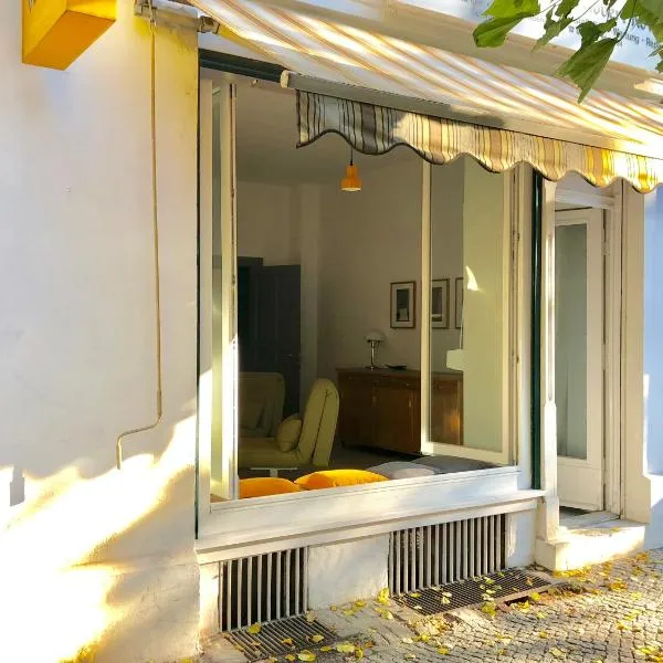 Ladenwohnung in Kreuzberg mit Parkplatz in einer Tiefgarage, hotell Berliinis