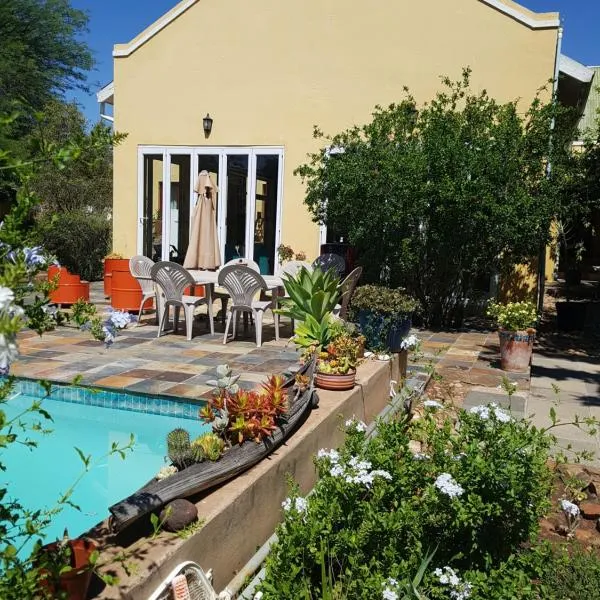 Steytlerville Villa Guest house, hotel v mestu Steytlerville