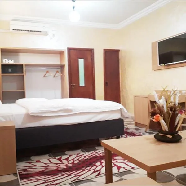 TAKIALT, hotel v Adrare