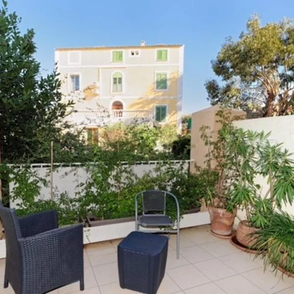 Résidence les Eucalyptus, hotel in LʼÎle-Rousse