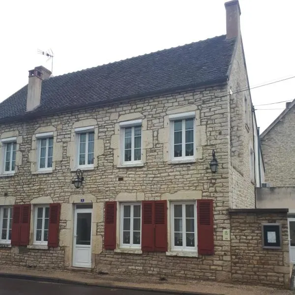Chambres d'hôtes la Chaumière, hotel v destinaci Arcy-sur-Cure