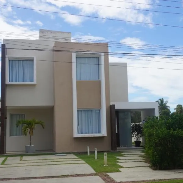 Hibiscus Casa Condomínio com Piscina, hotel in Maceió