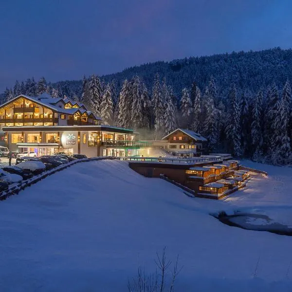 Hotel Weiher Green Lake, hótel í Falzes