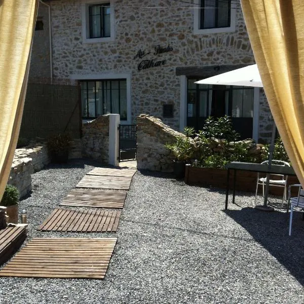 Au Paradis Cathare, hotel in Saint-Jean-de-Barrou