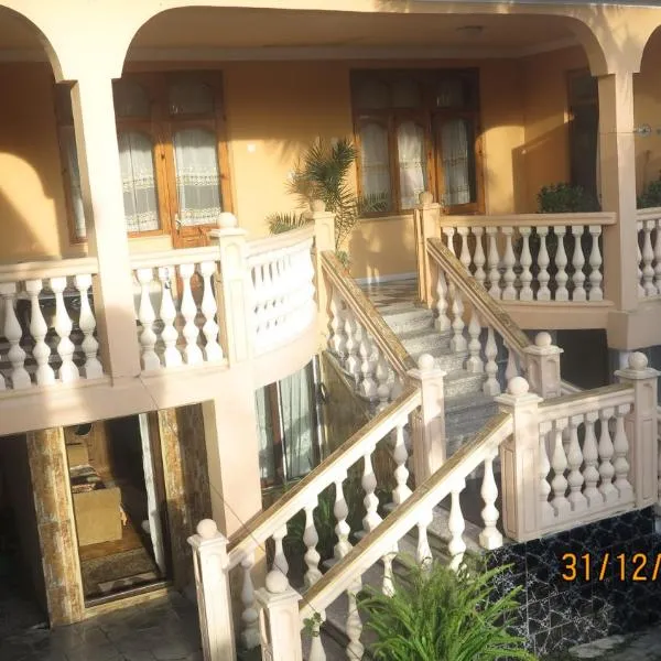Guest House Gio, hotel v destinaci Gonio