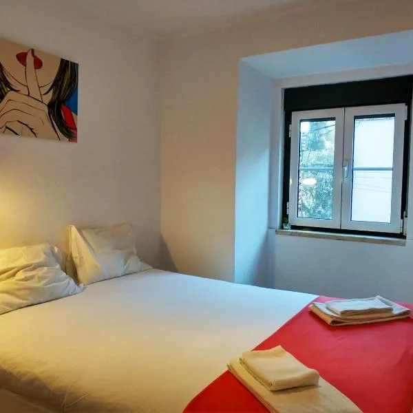 Be 1 of Us Central Lisbon Bairro Alto Santa Catarina