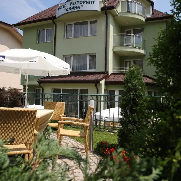 Семеен Хотел Диана, хотел в Боснек