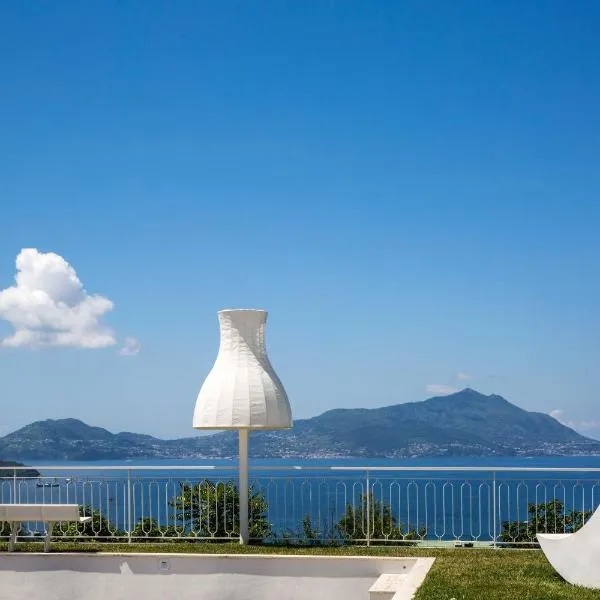 Al Chiar di Luna, hotel v destinaci Monte di Procida
