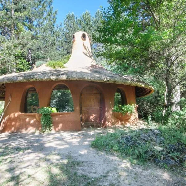 Omaya Eco Village, hotel in Gaytaninovo