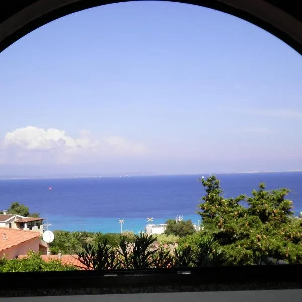 La Finestra Vista Corsica, hotel Santa Teresa Gallurában