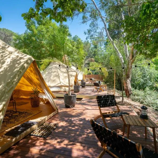 Castlemaine Gardens Luxury Glamping, hotel v destinaci Castlemaine