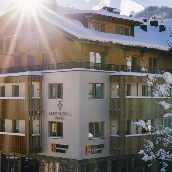 Hotel Garni Alpenjuwel Residenz, hotel v destinácii Serfaus