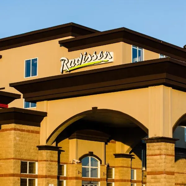 Radisson Hotel & Suites Fort McMurray, hotel v destinaci Fort McMurray