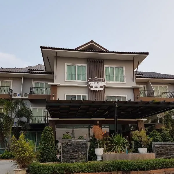 Hotela Boutique Resort, hotel di Suphan Buri