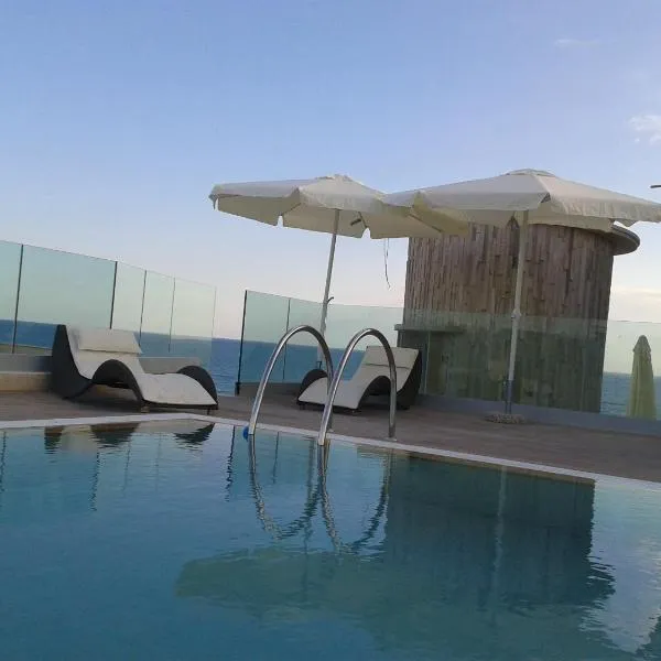 Hotel L'Approdo, hotel v destinaci Anzio