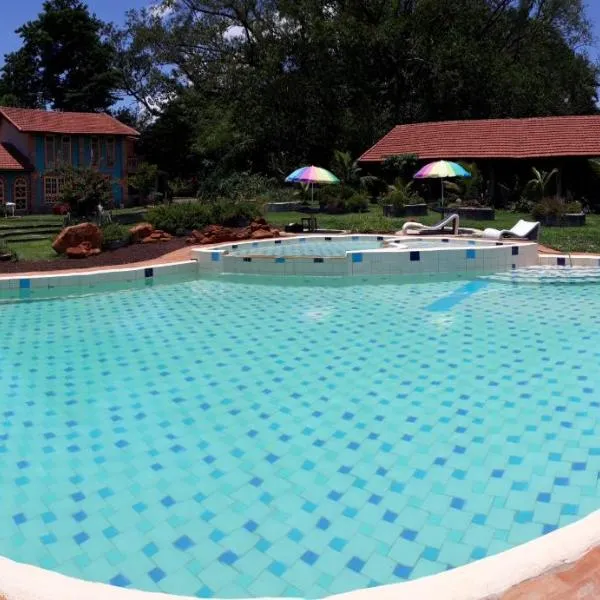 Parque Paraíso das Flores, hotel in Holambra