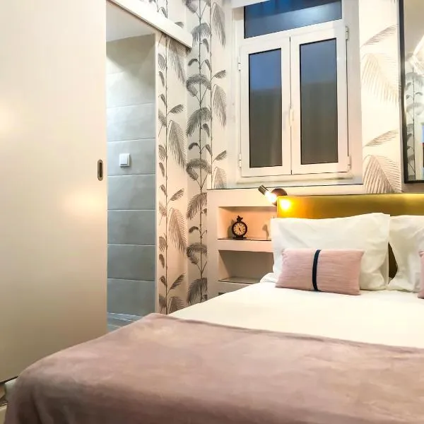 Golden Studio • A/C · Central