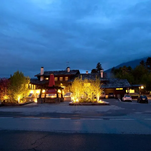 Hotel Village, ξενοδοχείο στην Αόστα