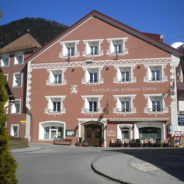 Gasthof zum goldenen Löwen、ナウダースのホテル