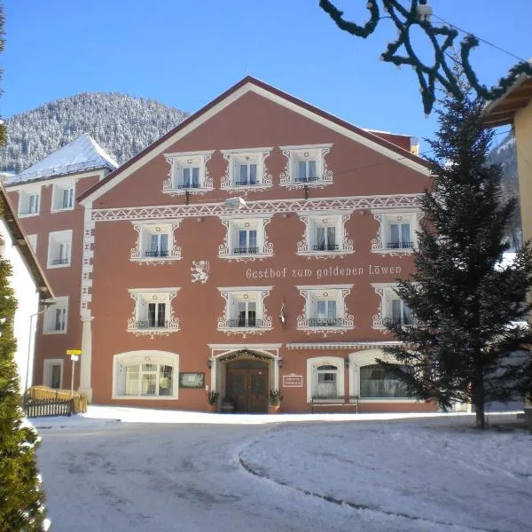 Gasthof zum goldenen Löwen、ナウダースのホテル