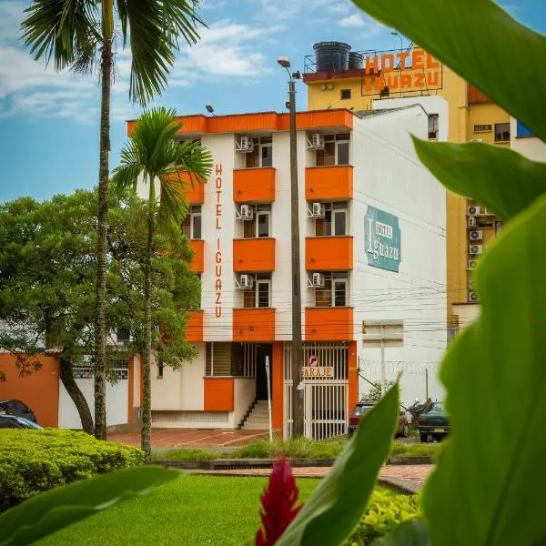 Hotel Iguazu – hotel w mieście Villavicencio