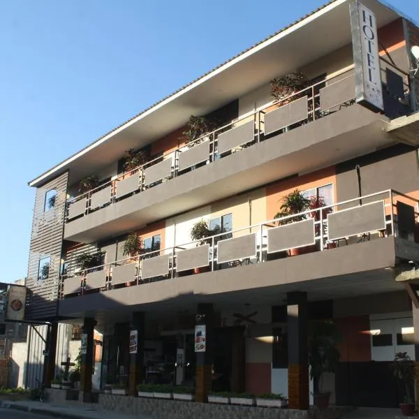 Hotel-Restaurante Ancora, hotel in Puerto López