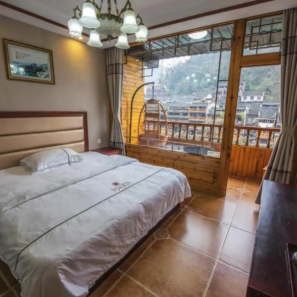 Fenghuang Memory Linjiang Inn, viešbutis mieste Fenghuangas