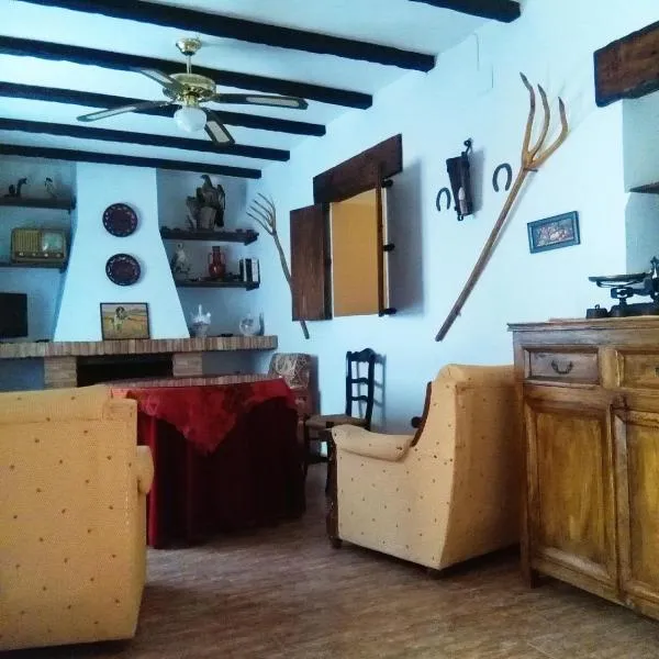 Posada El Majuelo, hotel v mestu Baños de la Encina