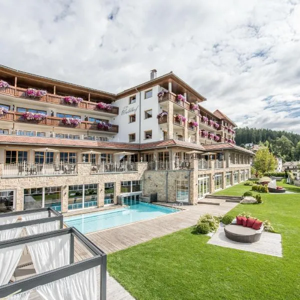 Hotel Waldhof, hotel Percában