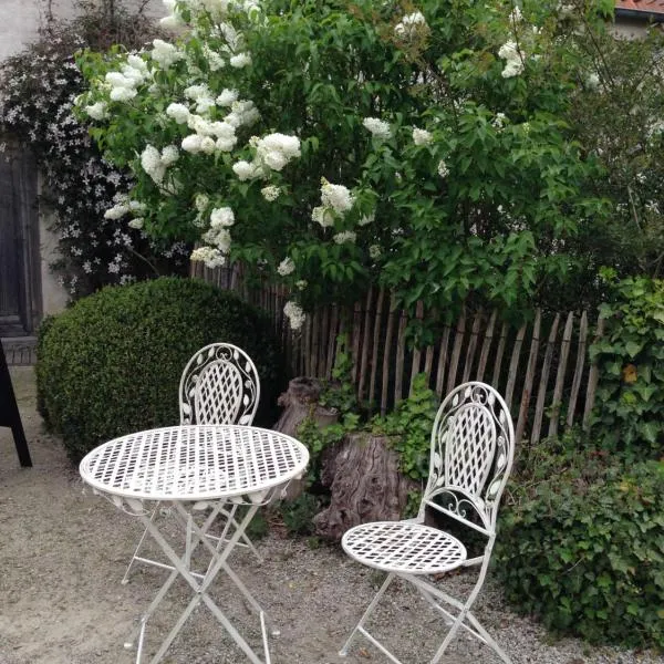 Trommelhoeve Farm Lofts、Boechoutのホテル