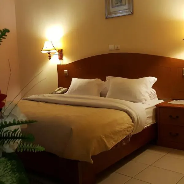 Peninsula Hotel Douala, hotel in New Deido